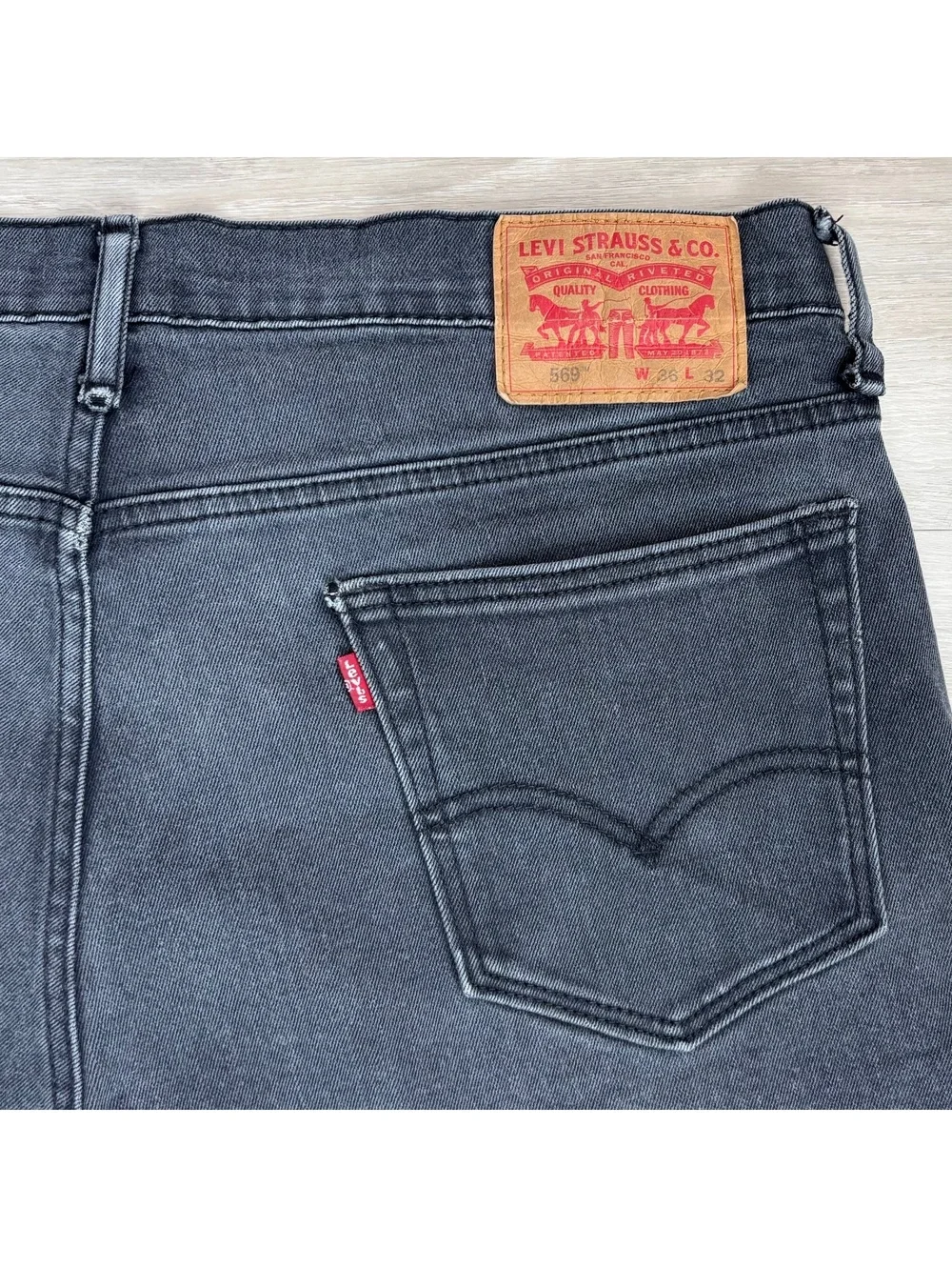 Levi's 569 Men's W36 Black Denim Cut Off Jorts Shorts Raw Hem Loose Fit
